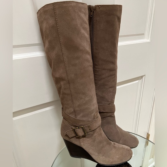 Beautiful BCBGeneration Buckle Suede Tall Boots - Picture 1 of 6